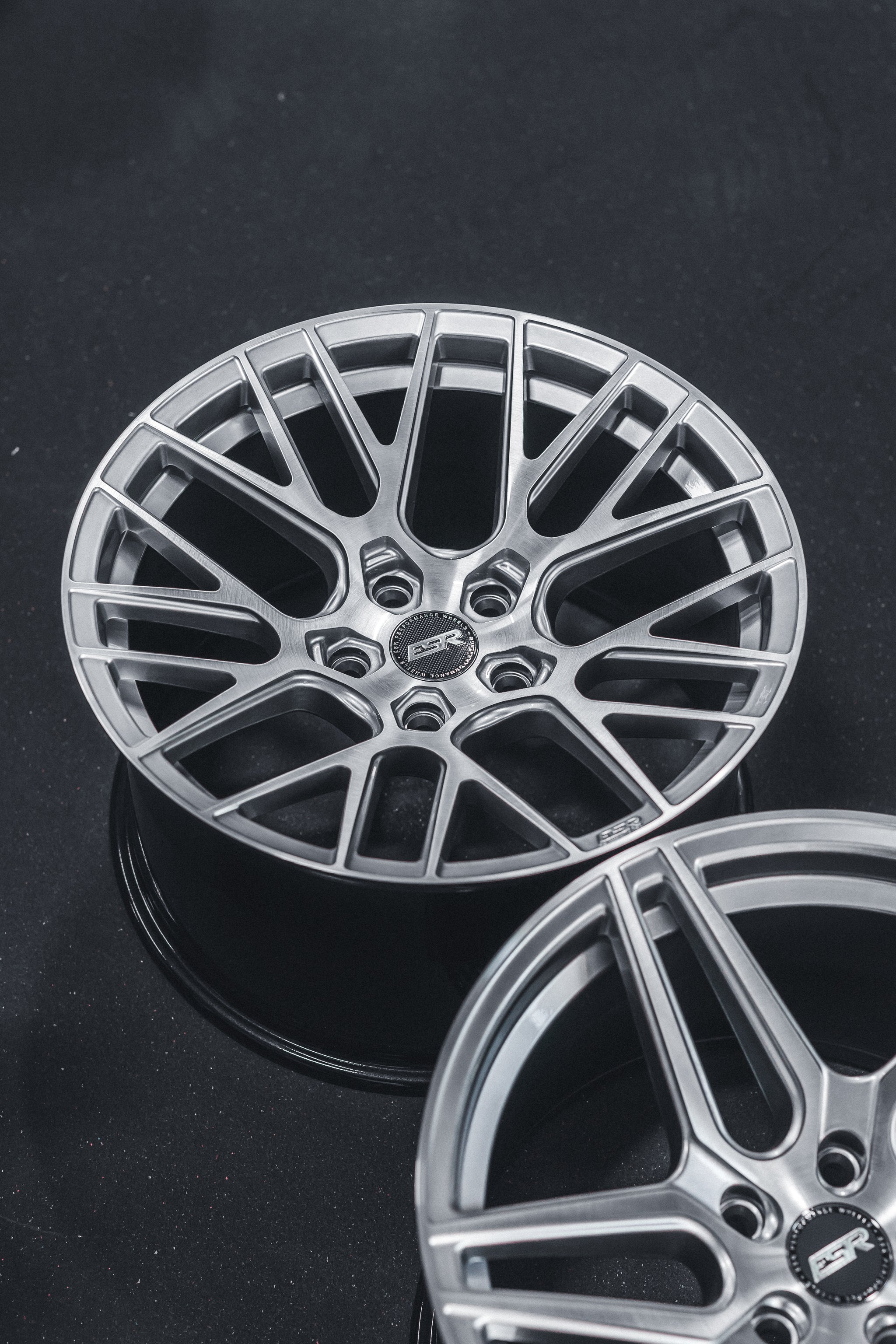RF11 Brushed Silver – esrwheels.com
